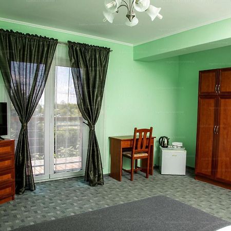 Sorompo Vendeghaz Hotel Balatonkenese Buitenkant foto