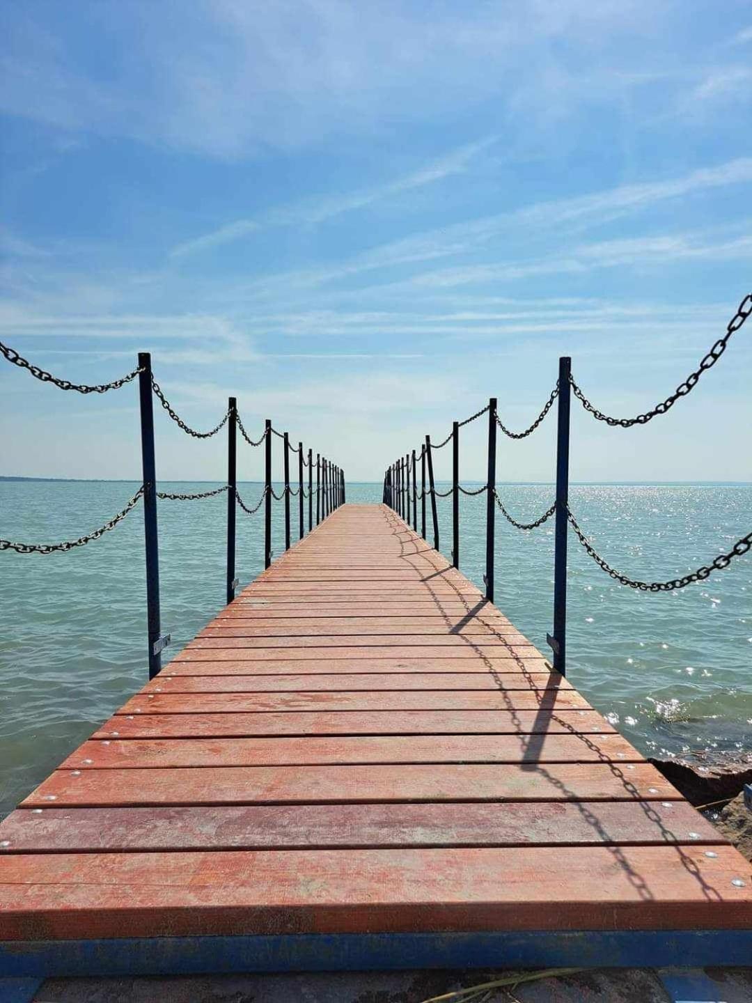 Sorompo Vendeghaz Hotel Balatonkenese Buitenkant foto