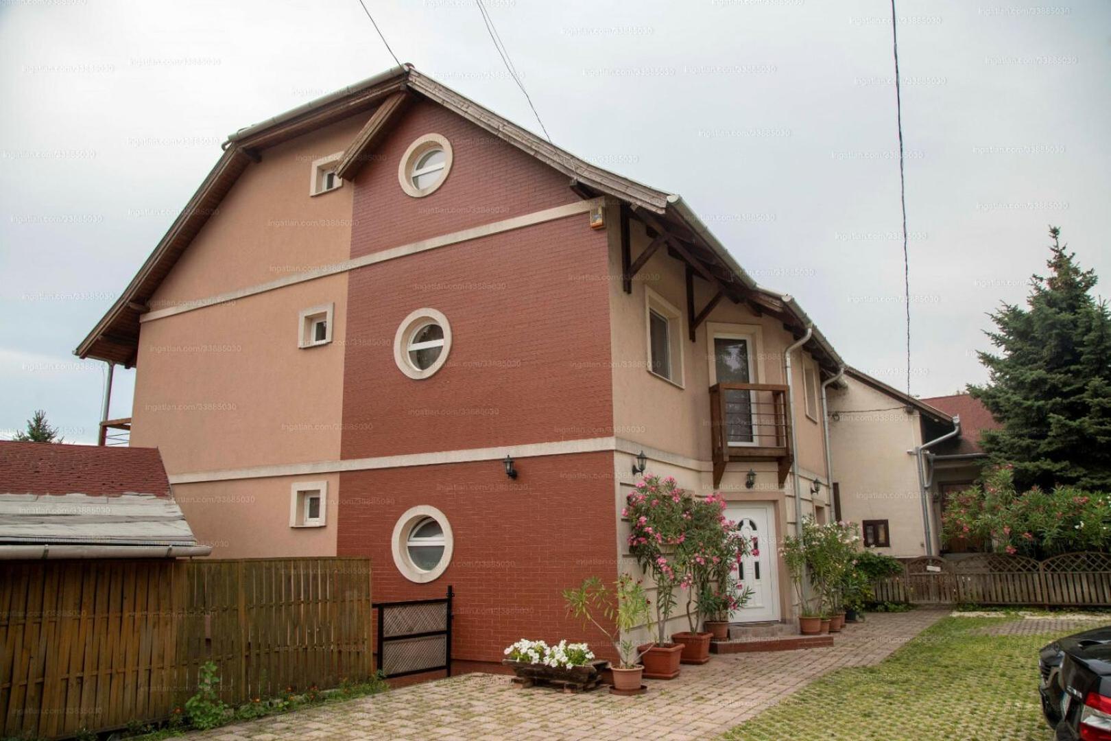 Sorompo Vendeghaz Hotel Balatonkenese Buitenkant foto