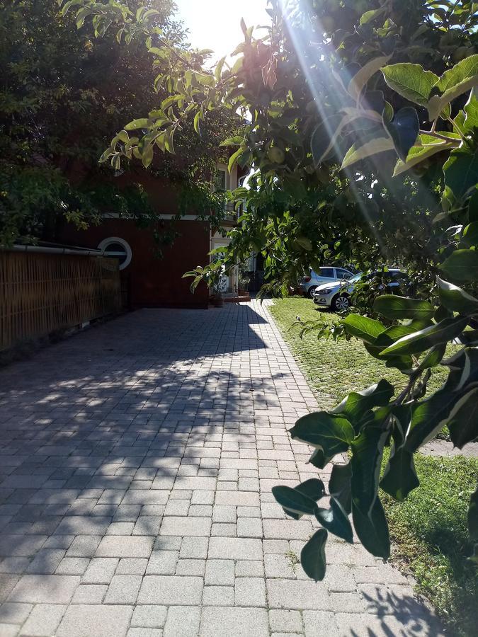 Sorompo Vendeghaz Hotel Balatonkenese Buitenkant foto