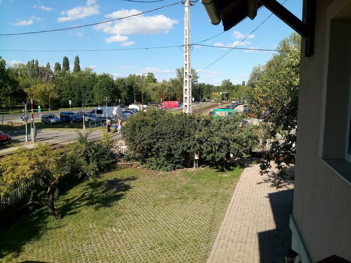 Sorompo Vendeghaz Hotel Balatonkenese Buitenkant foto